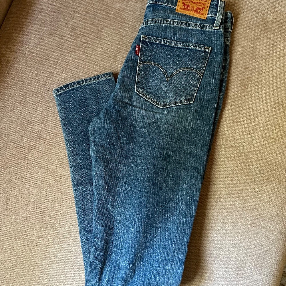 Levi's 721 High Rise Skinny - Picture 4 of 8